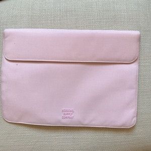 Herschel laptop case